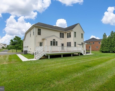 23353 Lennoxville Way - Photo Thumbnail 31