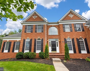 23353 Lennoxville Way - Photo Thumbnail 1
