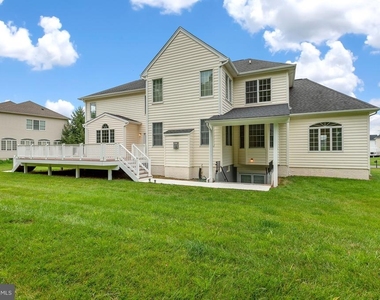 23353 Lennoxville Way - Photo Thumbnail 34