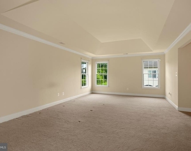 23353 Lennoxville Way - Photo Thumbnail 20