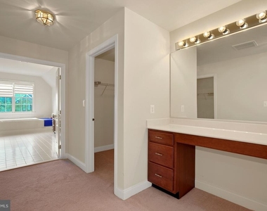 23353 Lennoxville Way - Photo Thumbnail 22