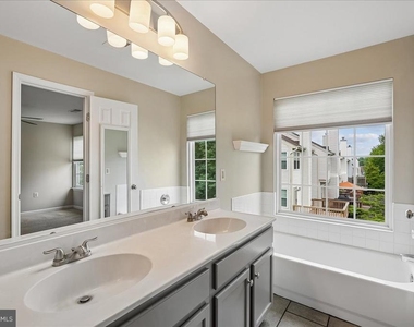 104 Frazer Drive - Photo Thumbnail 26