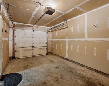 104 Frazer Drive - Photo Thumbnail 42