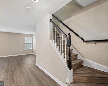 104 Frazer Drive - Photo Thumbnail 21