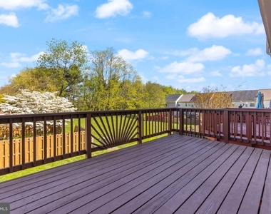 104 Frazer Drive - Photo Thumbnail 15