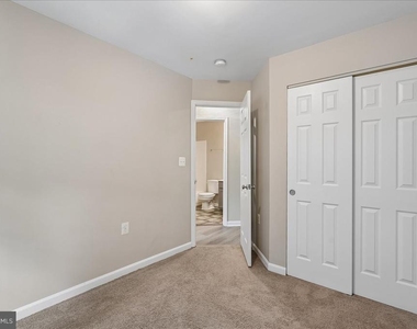 104 Frazer Drive - Photo Thumbnail 34