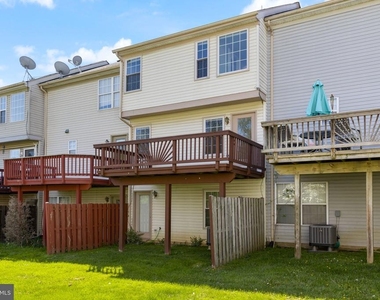 104 Frazer Drive - Photo Thumbnail 33