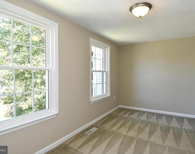 27 Marian Court - Photo Thumbnail 20