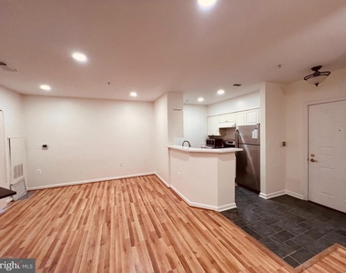 2204 Westcourt Lane - Photo Thumbnail 6