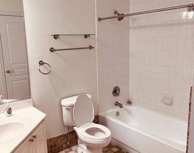 2204 Westcourt Lane - Photo Thumbnail 8
