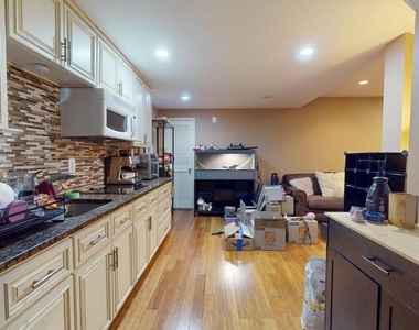 5803 Hall Street - Photo Thumbnail 29