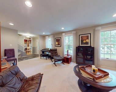 5803 Hall Street - Photo Thumbnail 4