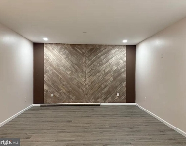 6038 Doyle Road - Photo Thumbnail 9