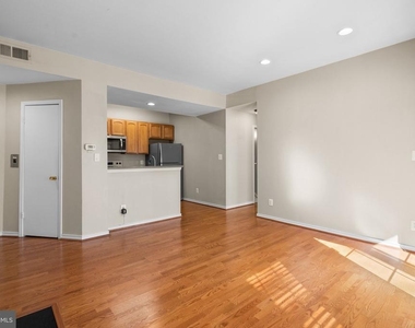 12151 Penderview Lane - Photo Thumbnail 4