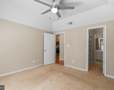 12151 Penderview Lane - Photo Thumbnail 15