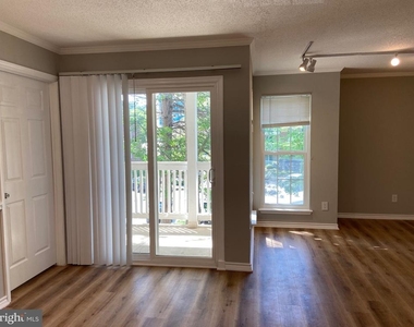 1524 Lincoln Way - Photo Thumbnail 6