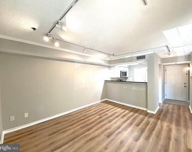 1524 Lincoln Way - Photo Thumbnail 2