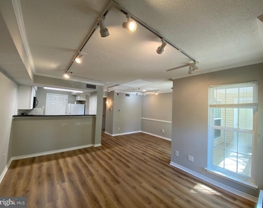 1524 Lincoln Way - Photo Thumbnail 4