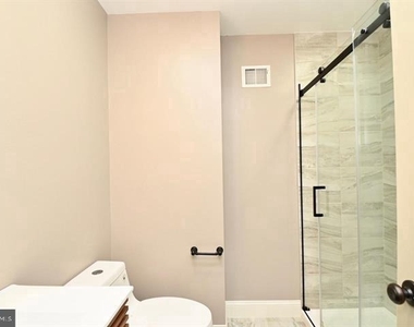 4702 Forestdale Drive - Photo Thumbnail 19