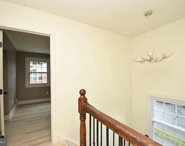 4702 Forestdale Drive - Photo Thumbnail 15
