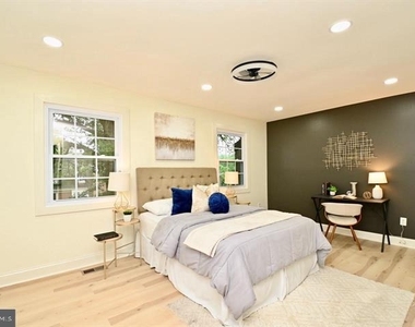4702 Forestdale Drive - Photo Thumbnail 21