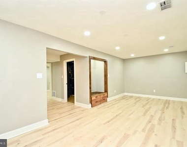 4702 Forestdale Drive - Photo Thumbnail 33