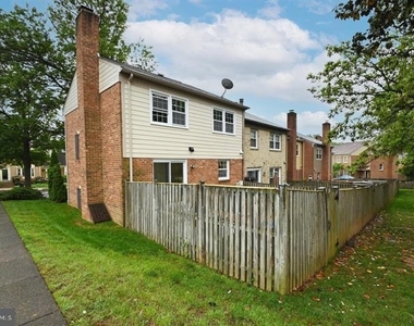 4702 Forestdale Drive - Photo Thumbnail 41