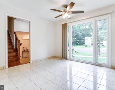 9212 Arabian Avenue - Photo Thumbnail 13