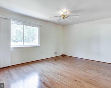 9212 Arabian Avenue - Photo Thumbnail 27