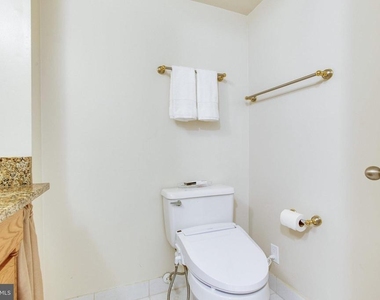 9212 Arabian Avenue - Photo Thumbnail 6