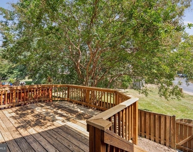 2917 Village Spring Lane - Photo Thumbnail 34