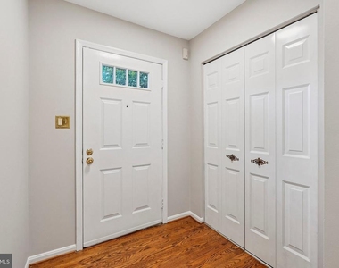 2917 Village Spring Lane - Photo Thumbnail 1