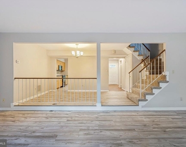 2917 Village Spring Lane - Photo Thumbnail 26