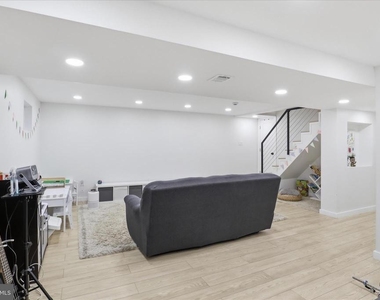 2432 Rockbridge Street - Photo Thumbnail 26