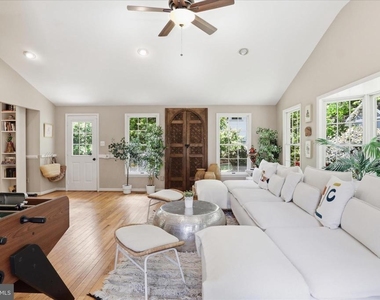2432 Rockbridge Street - Photo Thumbnail 6
