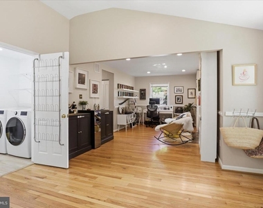 2432 Rockbridge Street - Photo Thumbnail 29