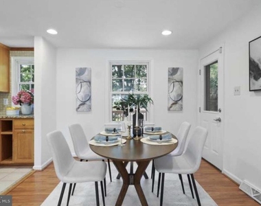 6224 Thornwood Drive - Photo Thumbnail 6