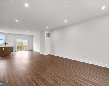 103 Checkerspot Way - Photo Thumbnail 13
