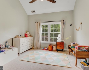 10219 Aspen Willow Drive - Photo Thumbnail 16