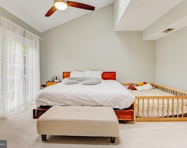 10219 Aspen Willow Drive - Photo Thumbnail 14