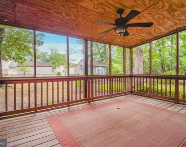 408 Deerwood Drive - Photo Thumbnail 11