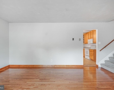 408 Deerwood Drive - Photo Thumbnail 4