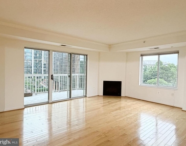 3101 N Hampton Drive - Photo Thumbnail 14