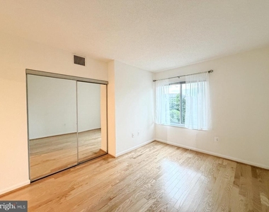 3101 N Hampton Drive - Photo Thumbnail 17