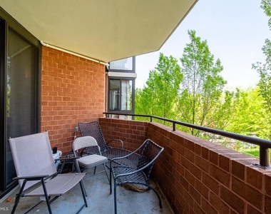 1001 N Randolph Street - Photo Thumbnail 7
