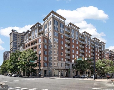 820 N Pollard Street - Photo Thumbnail 16