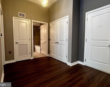 820 N Pollard Street - Photo Thumbnail 5