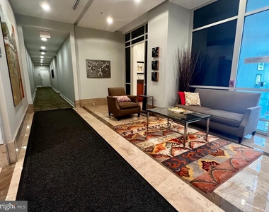 820 N Pollard Street - Photo Thumbnail 12