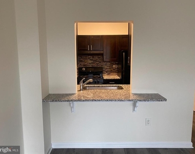 4141 N Henderson Road N - Photo Thumbnail 11