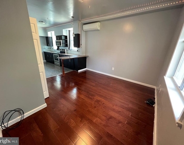 631 N 11th Street - Photo Thumbnail 7